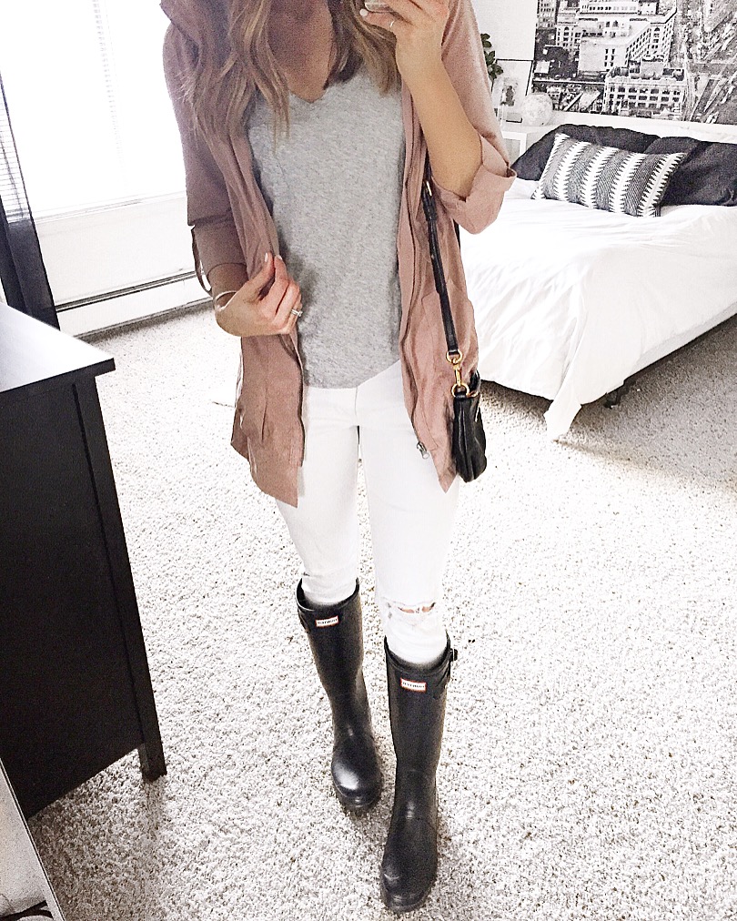 Blush-Coat-White-Distressed-Denim-Hunter-Boots