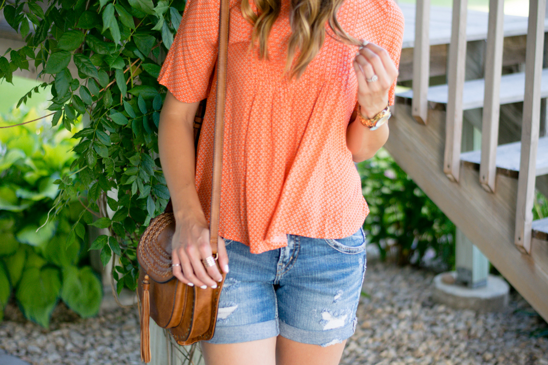 orange-top-outfit