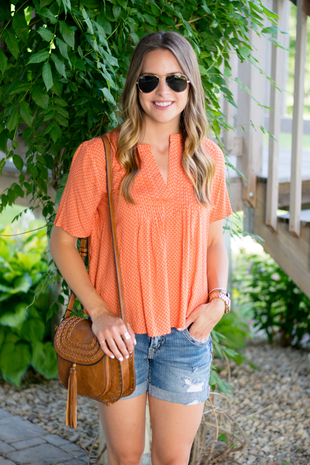 orange-top-outfit