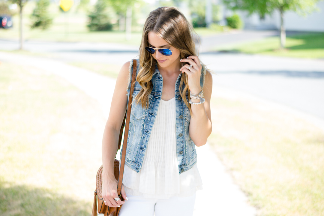 Denim-Vest-outfit