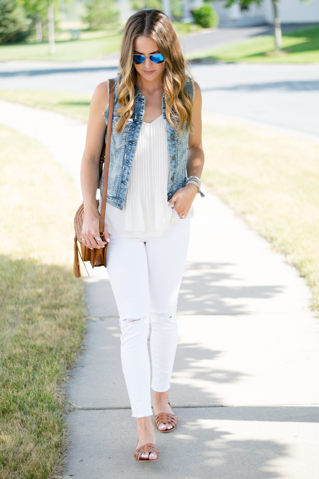 white-on-white-outfit