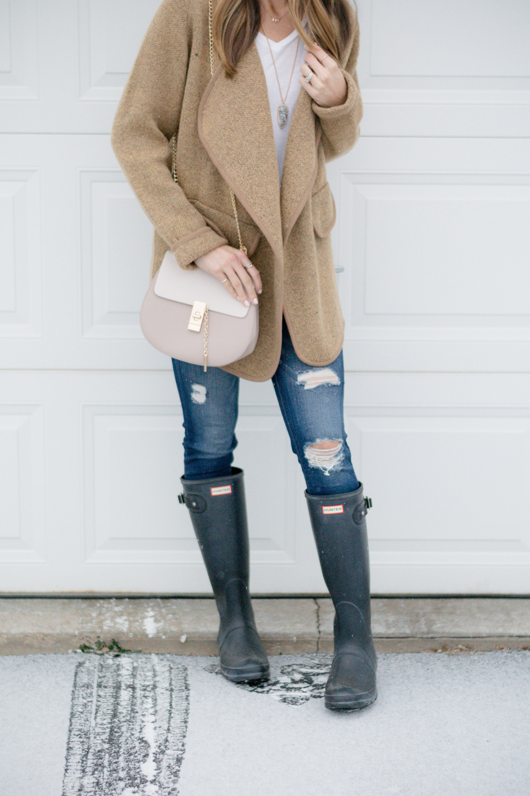shein khaki sweater jacket, blush pom beanie, hunter boots, rocksbox, winter outfit