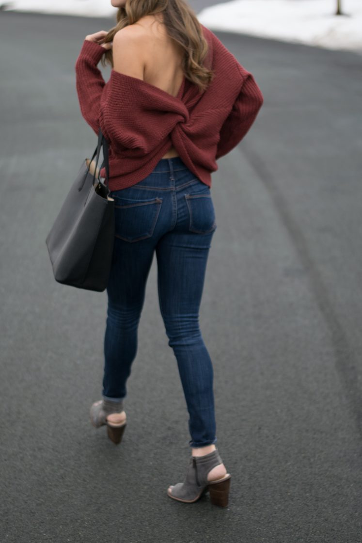 shein back twist sweater, express hi rise skinny jeans, tory burch perry tote black, vince camuto 