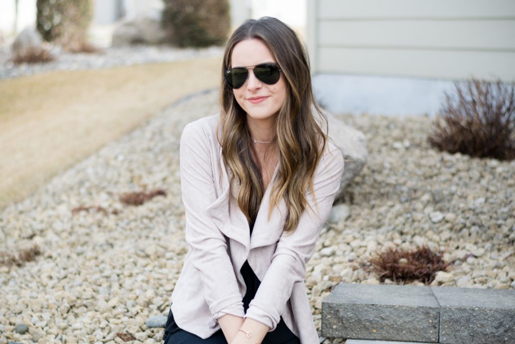 bb dakota blush suede blazer, blush jacket, shop social threads picks, spring transitional outfit, black ray ban aviators