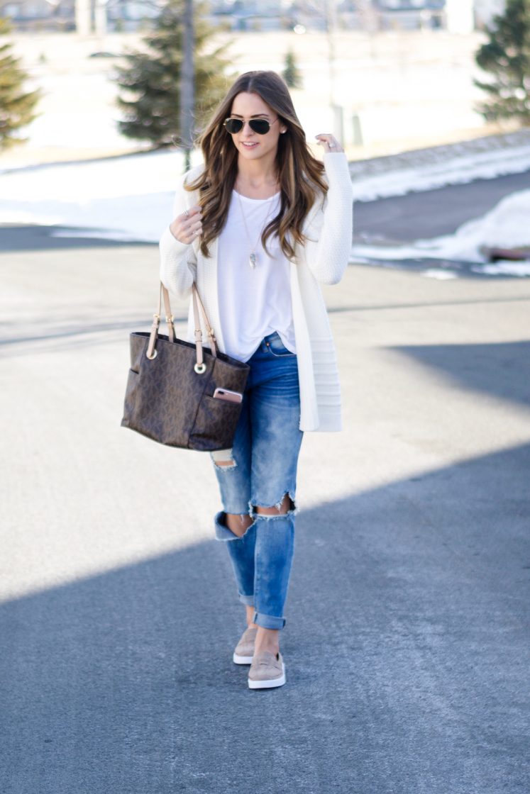 blanknyc good vibes jeans, target taupe slip on sneakers, spring fashion 2017, fashion blogger outfit