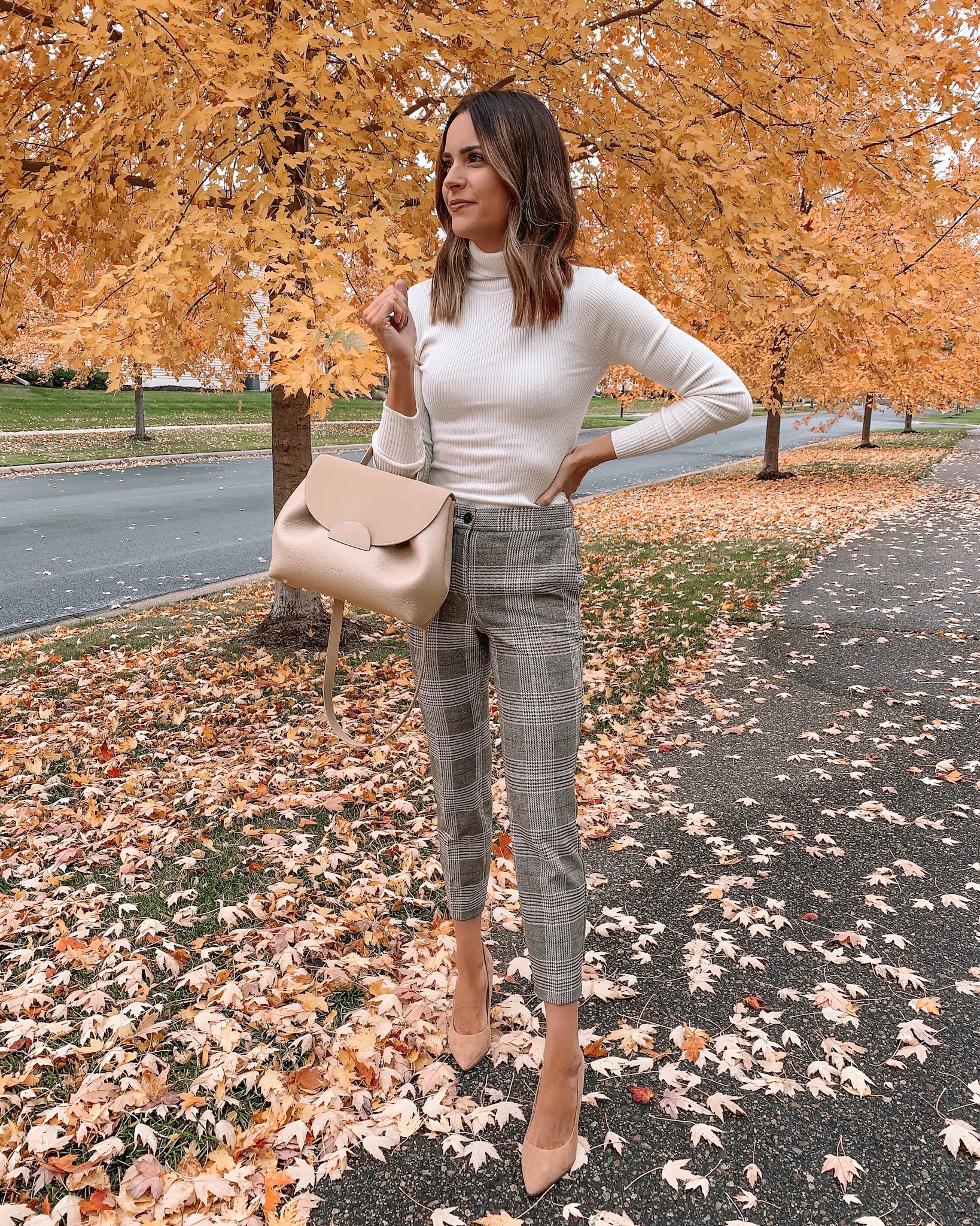how to style plaid pants, workwear outfit fall, express, polene Paris bag