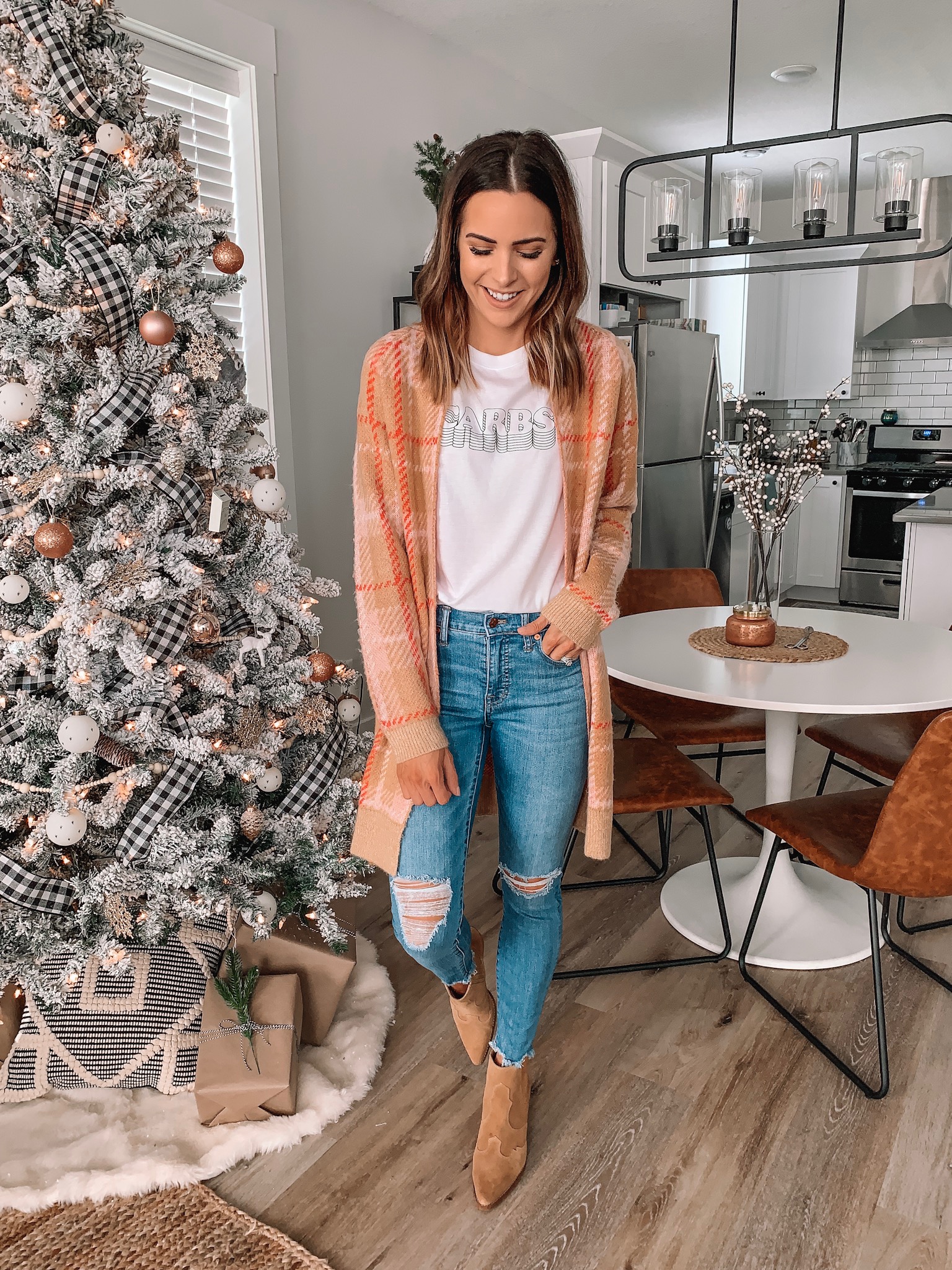 thanksgiving outfit ideas, cute, comfy, Nordstrom, plaid cardigan, carbs graphic tee
