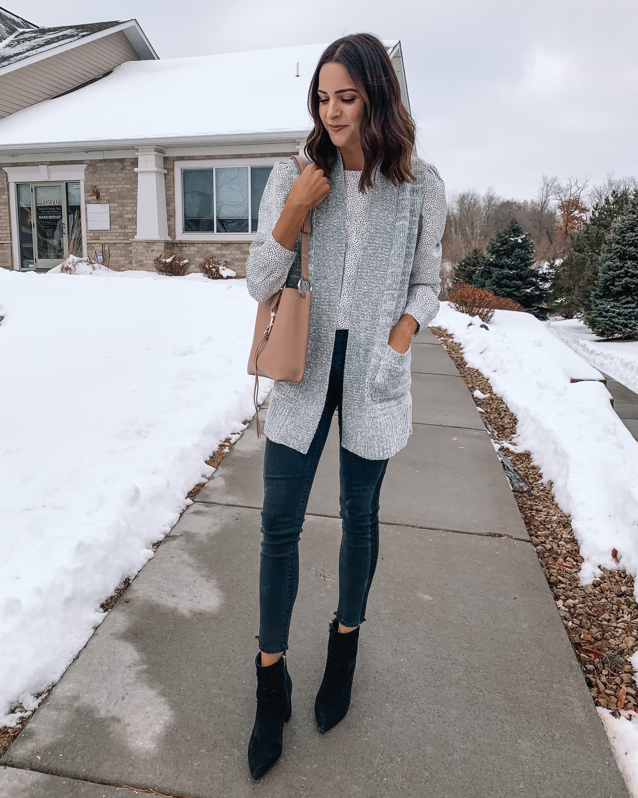 loft end of season sale 2020, pocket sweater vest, work wear outfit