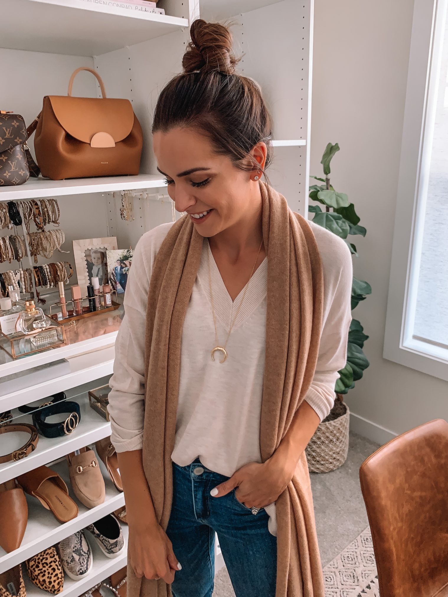 nsale accessories, Nordstrom anniversary sale, nsale in stock, nordstrom anniversary sale 2020, halogen cashmere scarf, Gorjana crescent necklace