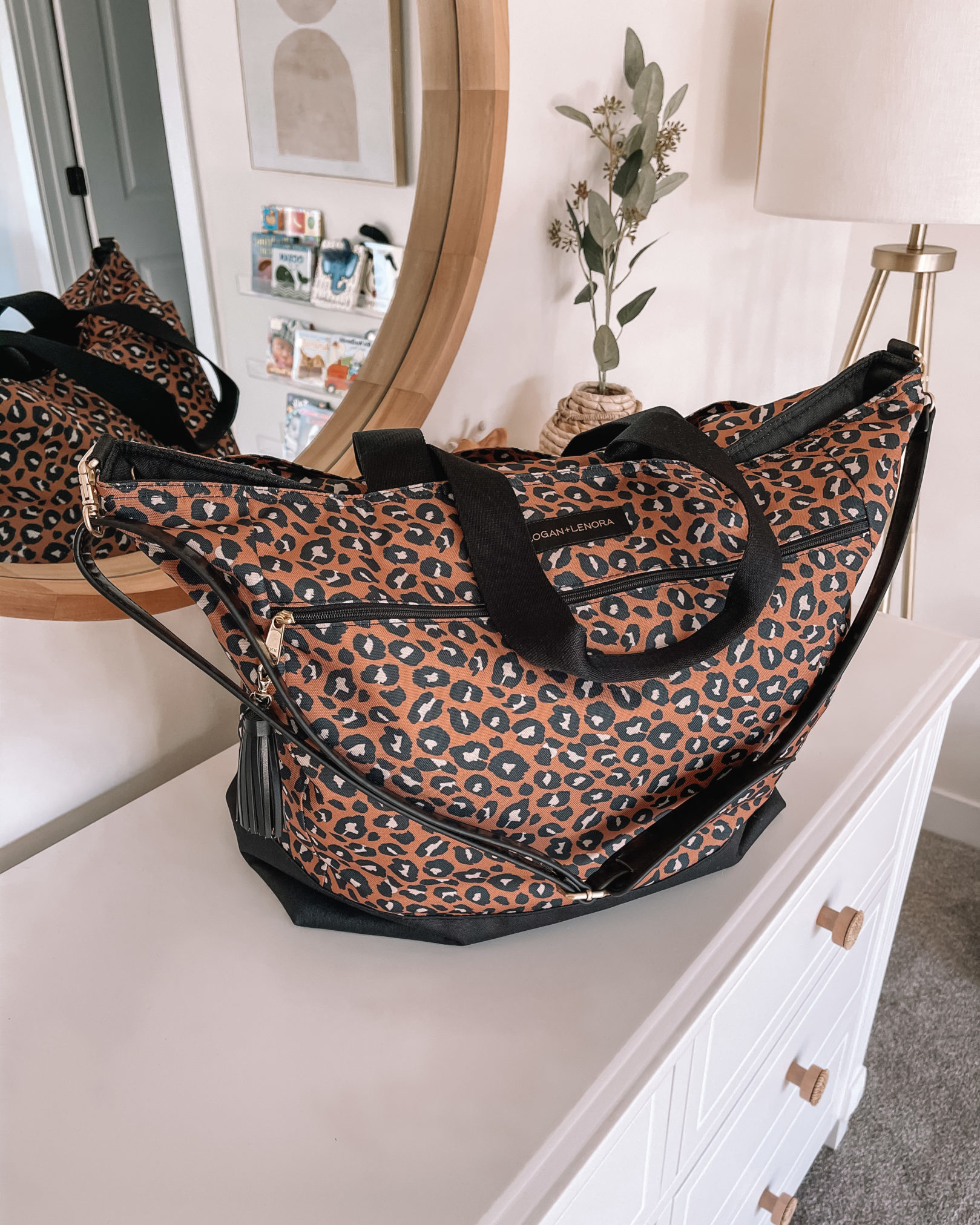 hospital bag checklist, what to pack in your hospital bag, baby hospital bag